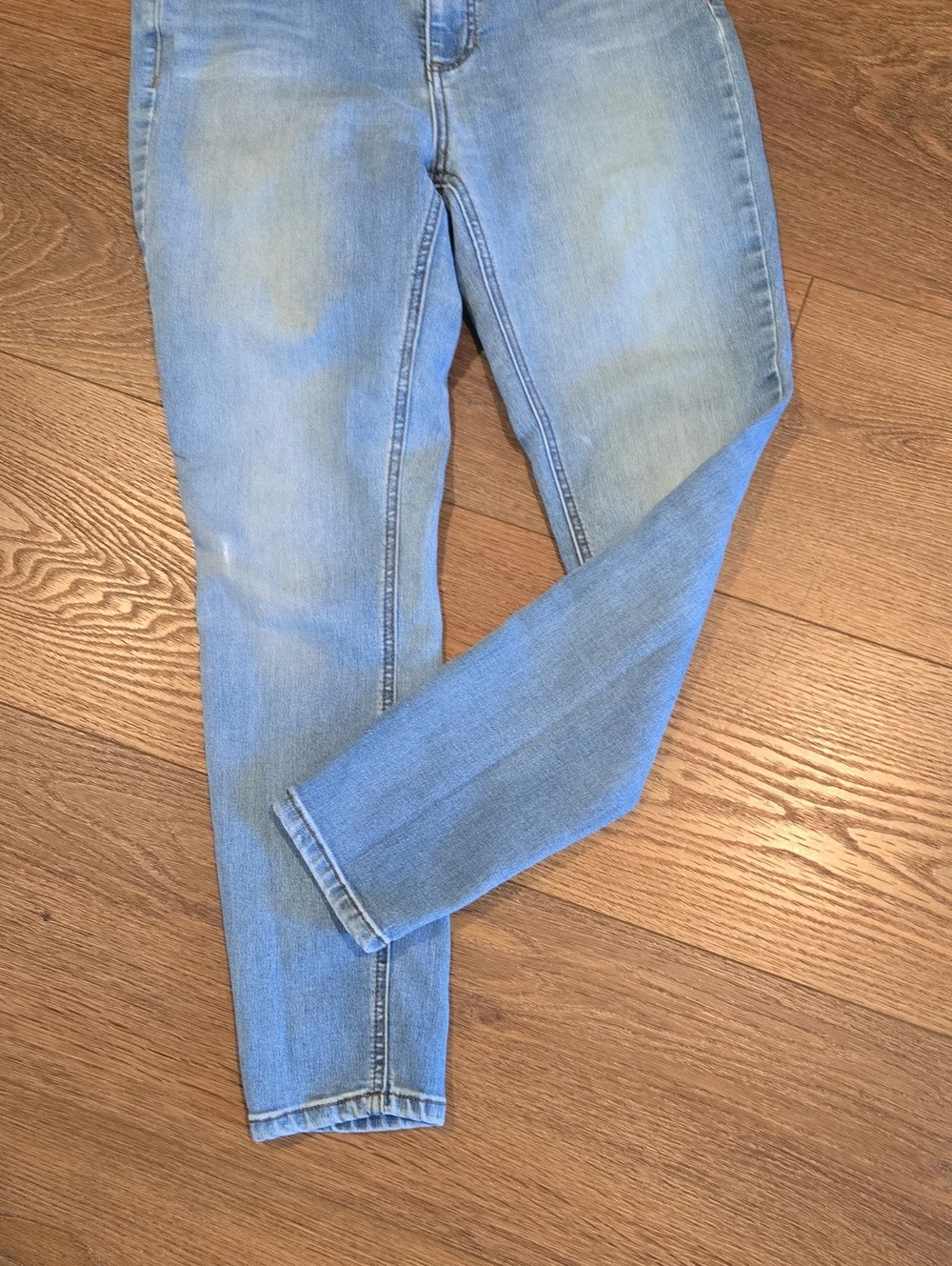 FREE PEOPLE JEANS...SIZE 27. #8183
